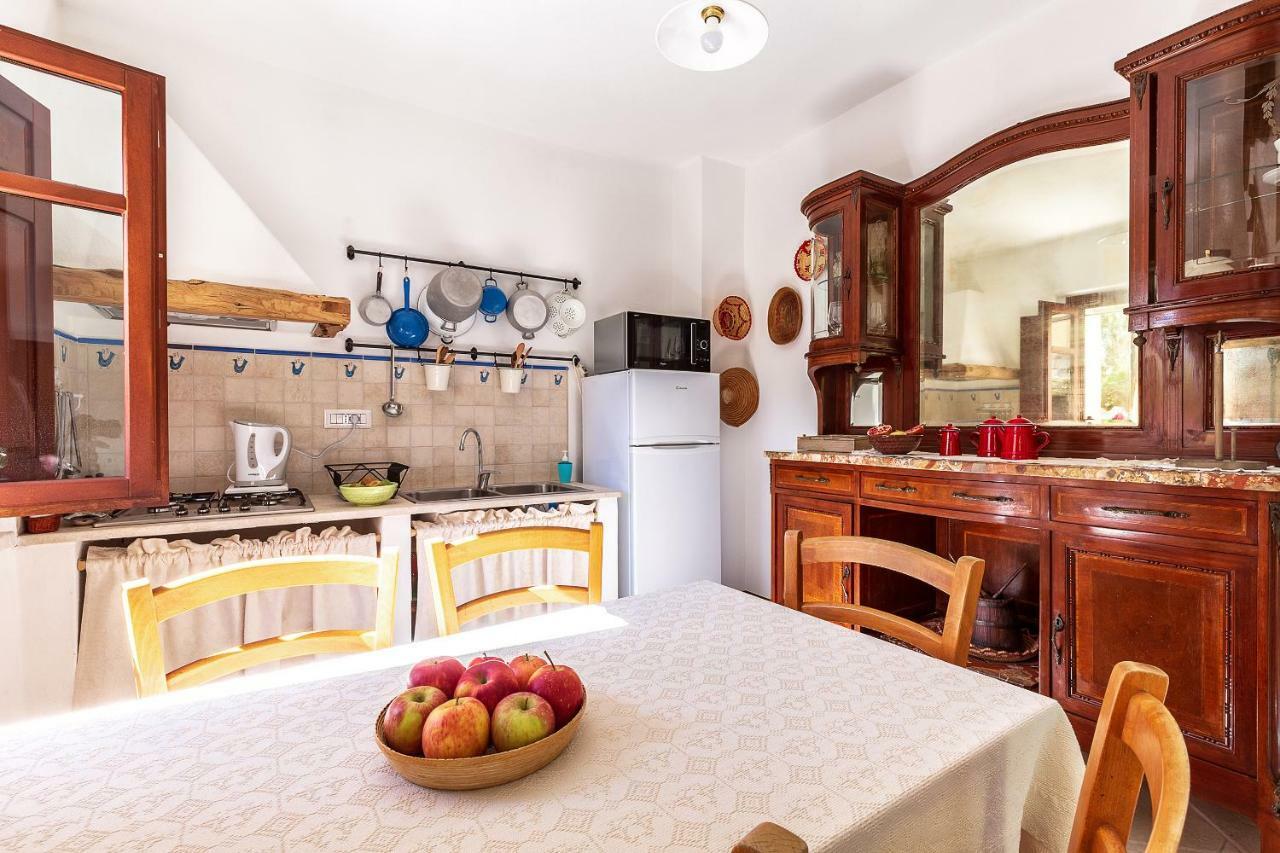Domu Ala - Bynos Homes Baunei Dış mekan fotoğraf